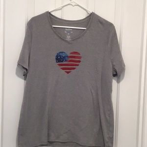 Gray short sleeve croft and barrow classic tee With American flag heart
